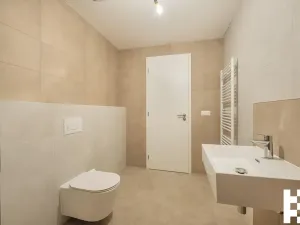 Prodej bytu 1+kk, Praha - Satalice, Za Novákovou zahradou, 33 m2