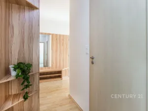 Prodej bytu 2+kk, Praha - Hostavice, U Hostavického potoka, 55 m2