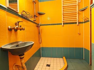 Prodej vinného sklepa, Dambořice, 86 m2