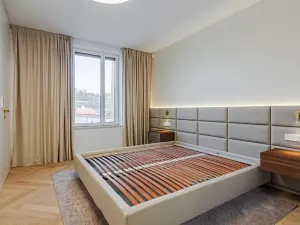 Pronájem bytu 2+kk, Praha - Staré Město, U milosrdných, 71 m2