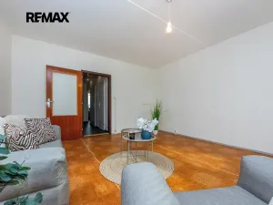 Prodej bytu 3+1, Praha - Modřany, Platónova, 74 m2
