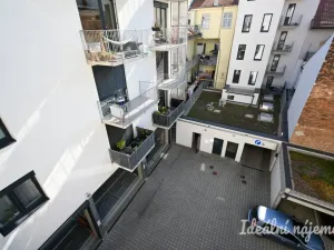 Pronájem bytu 1+kk, Brno - Trnitá, Křenová, 40 m2