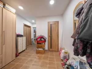 Prodej výrobních prostor, Veselá, 265 m2