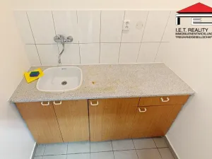 Pronájem obchodního prostoru, Praha - Žižkov, Husitská, 47 m2