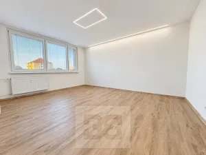 Pronájem bytu 3+1, Hodonín, nám. Osvobození, 75 m2