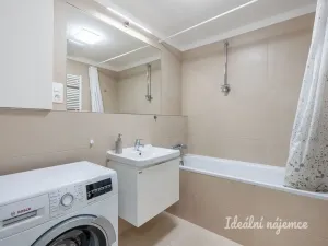 Pronájem bytu 3+kk, Praha - Vysočany, Strnadových, 89 m2