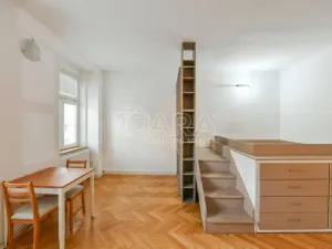 Pronájem bytu 2+kk, Praha - Nusle, Táborská, 56 m2