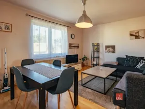 Prodej rodinného domu, Běrunice, Hlavní, 220 m2