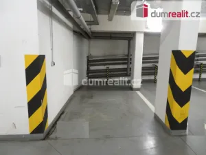 Pronájem garáže, Praha - Kunratice, V Zeleném údolí, 13 m2