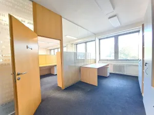 Pronájem kanceláře, Praha - Motol, Plzeňská, 321 m2