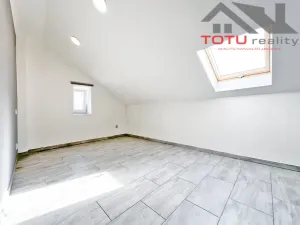 Pronájem bytu 3+1, Trutnov, Voletinská, 86 m2