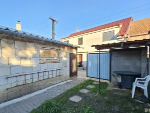 Prodej garáže, Mutěnice, 66 m2