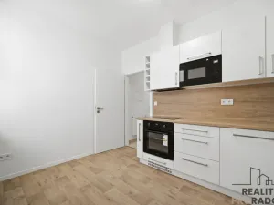 Pronájem bytu 1+1, Pardubice, Teplého, 35 m2