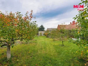 Prodej rodinného domu, Záříčí, 850 m2
