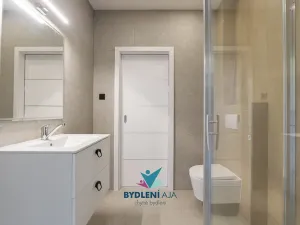 Prodej rodinného domu, Dubí, V Aleji, 206 m2