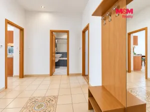 Pronájem bytu 1+1, Praha - Žižkov, Kubelíkova, 63 m2