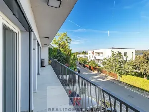 Pronájem bytu 4+kk, Praha - Komořany, Pod lesem, 343 m2