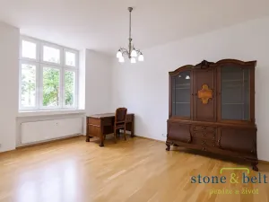 Pronájem bytu 3+1, Praha - Bubeneč, Bubenečská, 116 m2