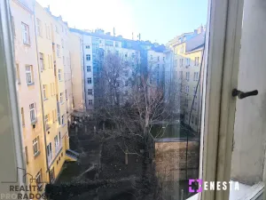Pronájem bytu 1+kk, Praha - Nusle, náměstí Generála Kutlvašra, 27 m2