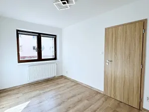 Pronájem bytu 2+kk, Uničov, Stromořadí, 45 m2