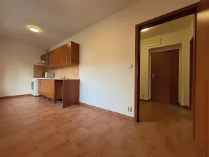 Pronájem bytu 1+1, Chomutov, Kadaňská, 45 m2