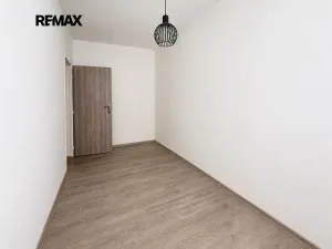 Pronájem bytu 2+1, Břeclav, Na Valtické, 42 m2