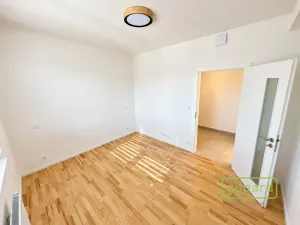 Pronájem bytu 2+kk, Dobřichovice, Souběžná, 62 m2