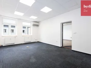 Pronájem kanceláře, Opava, Pekařská, 138 m2