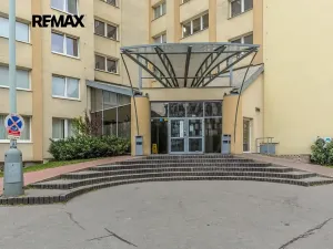 Prodej kanceláře, Praha - Střížkov, Děčínská, 45 m2