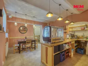 Pronájem obchodního prostoru, Karlovy Vary, Bělehradská, 100 m2