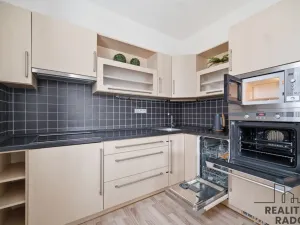 Pronájem bytu 2+kk, Pardubice, Dubinská, 73 m2