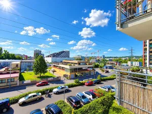 Pronájem bytu 1+kk, Praha - Hloubětín, Nademlejnská, 26 m2