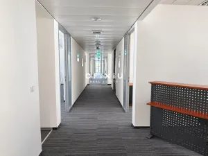 Pronájem kanceláře, Praha - Dejvice, Evropská, 460 m2
