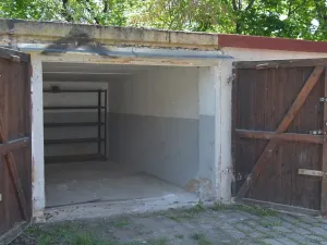 Prodej garáže, Praha, Závišova, 14 m2