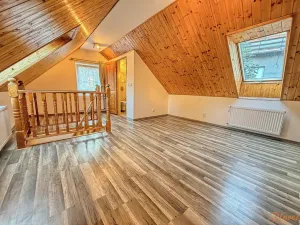 Pronájem bytu 2+1, Holubice, V Průhonu, 50 m2