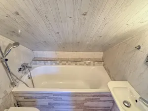 Pronájem bytu 2+1, Holubice, V Průhonu, 50 m2