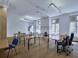 Pronájem kanceláře, Praha, Soukenická, 212 m2