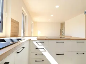 Prodej bytu 2+kk, Bystřice nad Pernštejnem, Masarykovo náměstí, 65 m2