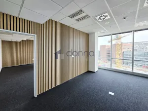 Pronájem kanceláře, Praha, Na strži, 208 m2