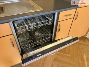 Pronájem bytu 2+kk, Praha - Bubeneč, Šmeralova, 84 m2