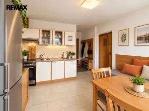 Prodej bytu 1+1, Karlovy Vary - Rybáře, Vodárenská, 36 m2