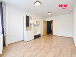 Prodej bytu 2+1, Čelákovice, náměstí 5. května, 57 m2