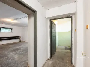 Prodej vícegeneračního domu, Praha - Liboc, Hostouňská, 278 m2