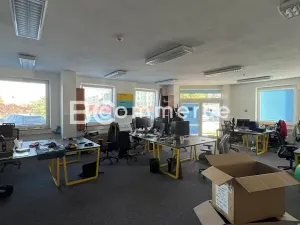Pronájem skladu, Šlapanice, 4600 m2
