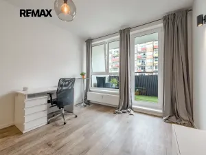 Pronájem bytu 2+kk, Praha - Vysočany, Pod Harfou, 55 m2