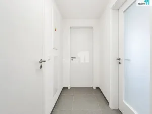 Prodej bytu 2+kk, Praha - Modřany, Kolmanova, 51 m2