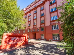 Prodej bytu 2+kk, Praha, V háji, 58 m2