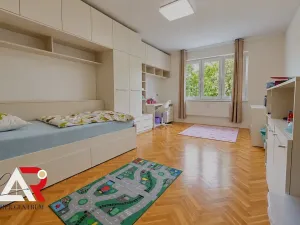 Prodej bytu 3+1, Kuřim, Školní, 102 m2