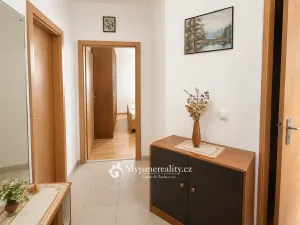 Prodej bytu 2+kk, Znojmo - Oblekovice, Oblekovická, 57 m2