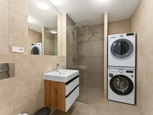 Pronájem bytu 1+kk, Praha - Břevnov, Pod Drinopolem, 41 m2